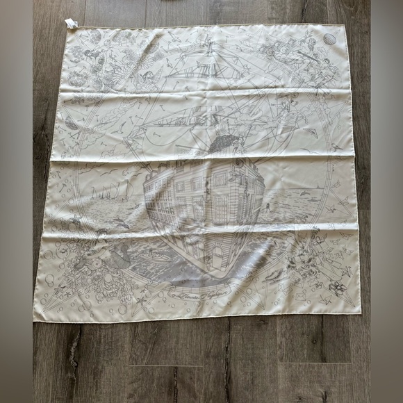 Brand new Hermes 90cm Hermes Flagship 100% silk scarf - Picture 8 of 11